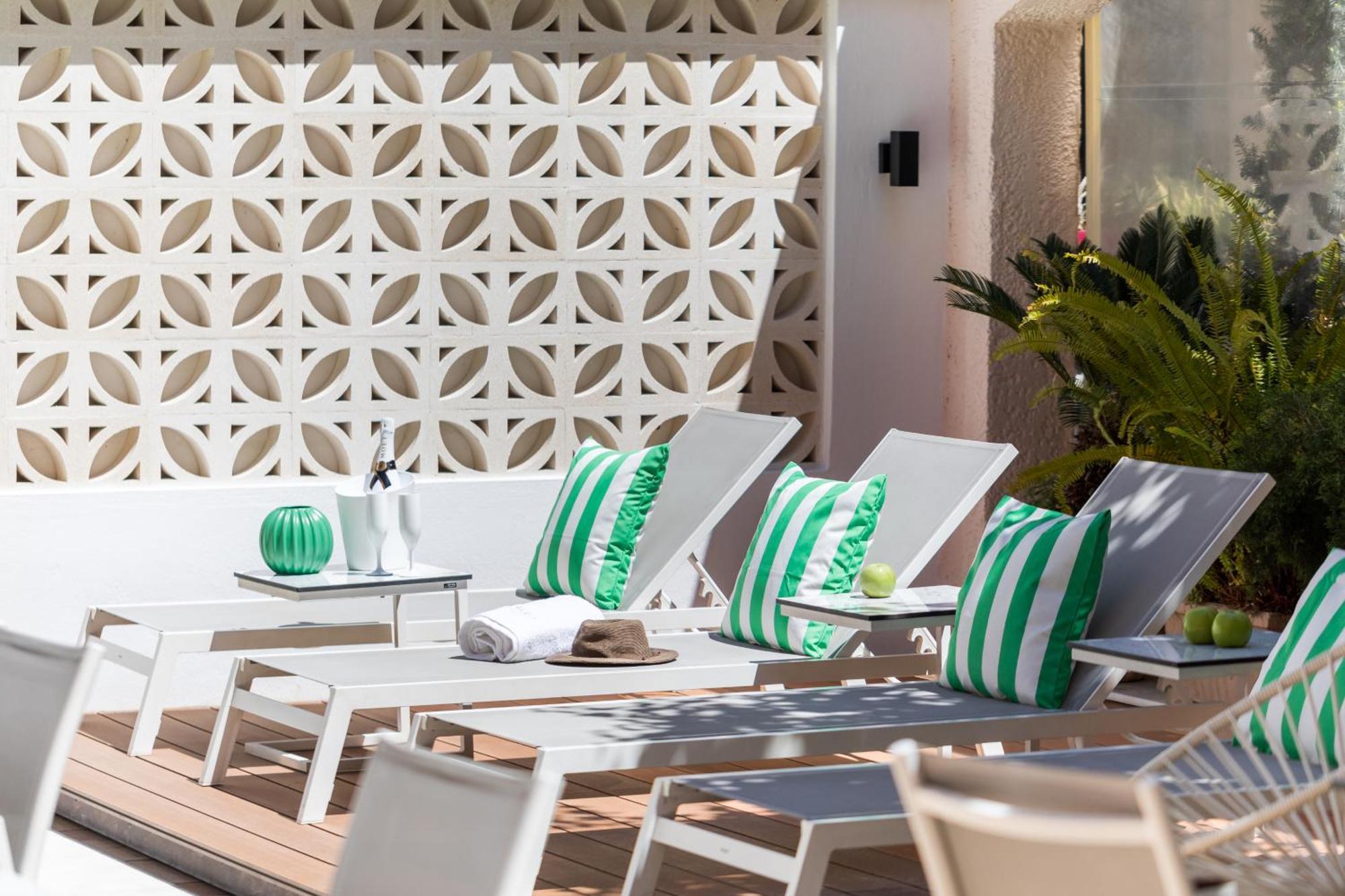 Eliza Hotel By Panel Hospitality Néoi Póroi Exteriér fotografie