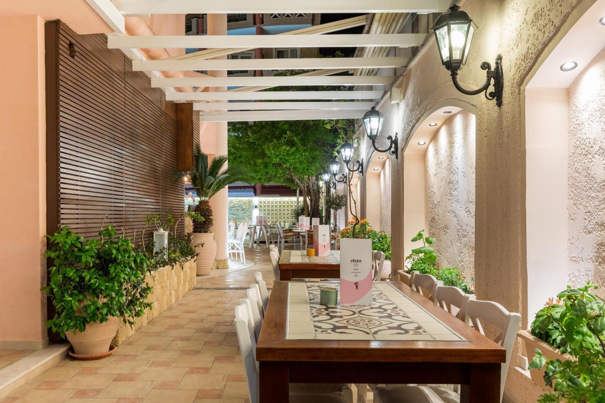 Eliza Hotel By Panel Hospitality Néoi Póroi Exteriér fotografie